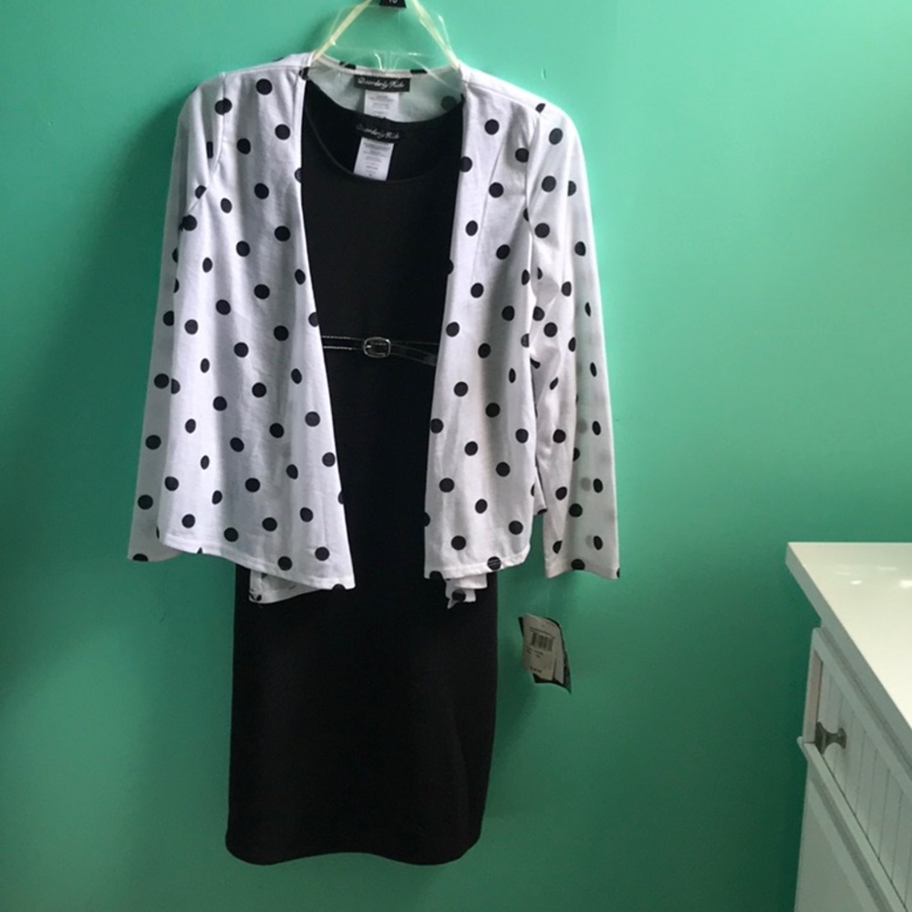 Girl’s 2pcs  Disorderly Kids dress.   NWT